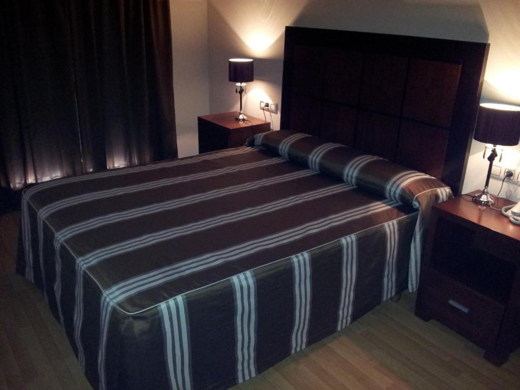 Hotel Av Apartamentos Lobios Rom bilde