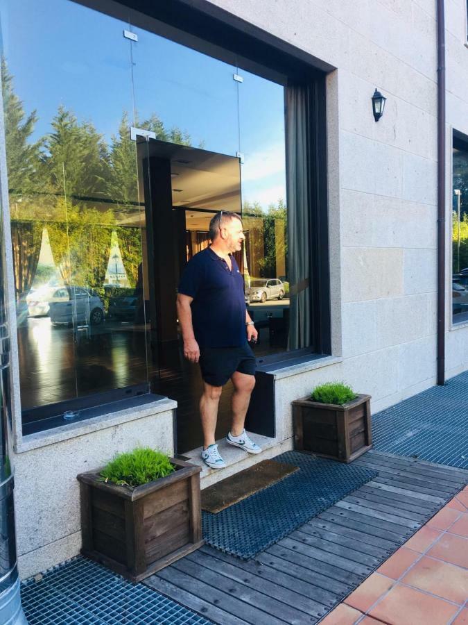 Hotel Av Apartamentos Lobios Eksteriør bilde